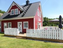 Komfortables Ferienhaus in Breege mit Sauna