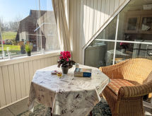 Hus am Bodden: Knus appartement voor 3 bij strand en zee op Rügen - thumbnail 1