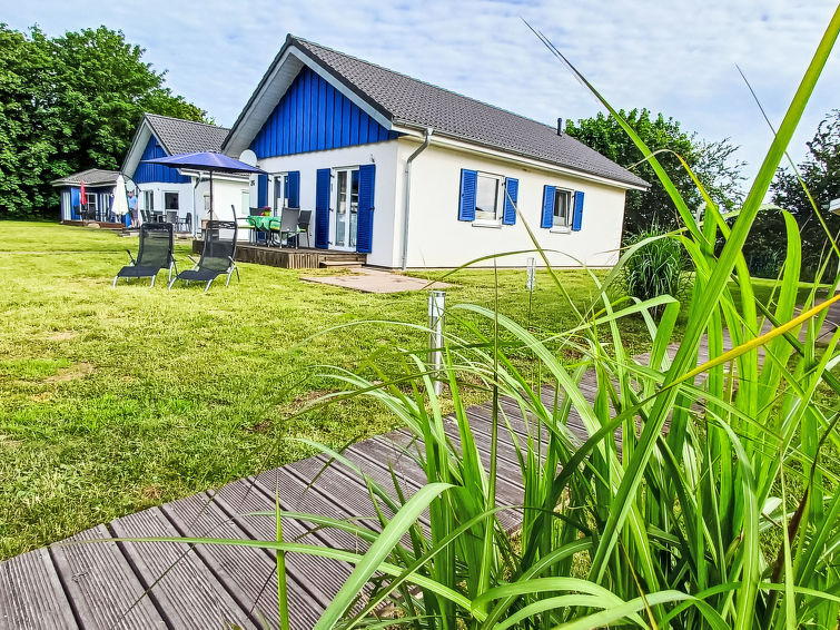 Op 400 m van zee: Vrijstaand vakantiehuis Inselsommer in Altefähr in Seebad Altefähr