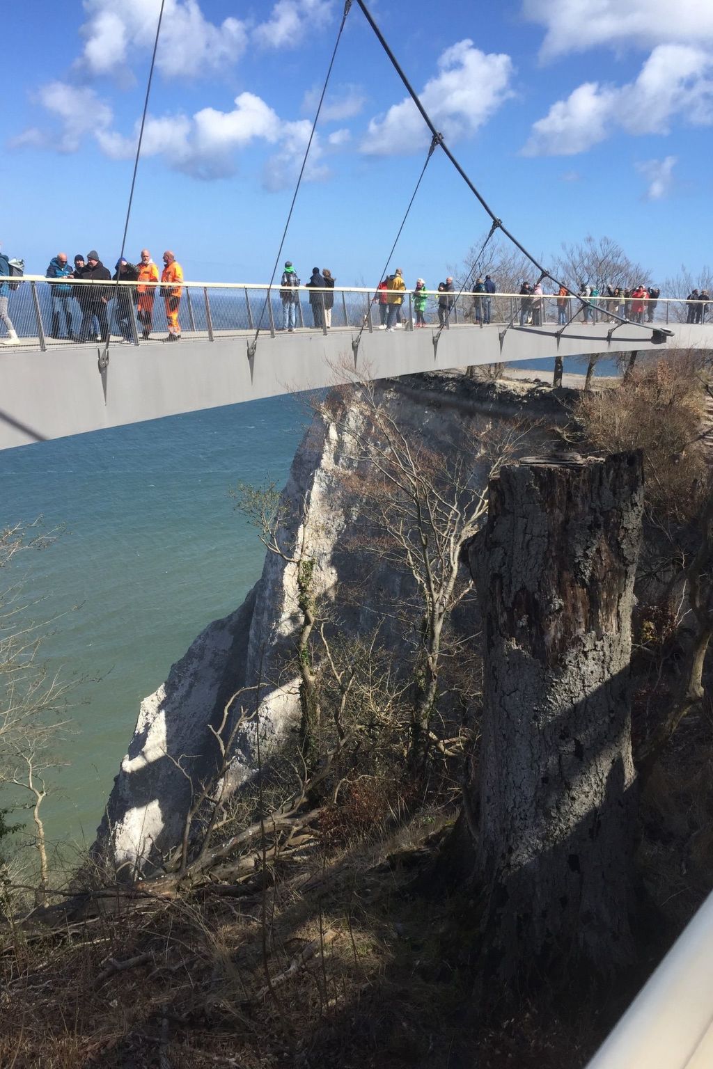 Schöne Wohnung mit Seeblick und drei Balkonen-Binnen