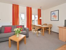 Villa Celia: Historisch Appartement op 200m van Zee en Meer in Sellin - thumbnail 3