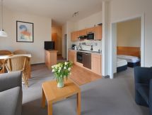 Villa Celia: Historisch Appartement op 200m van Zee en Meer in Sellin - thumbnail 4