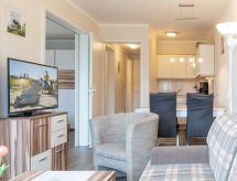 Rustiek appartement aan zee op Rügen, 800m van het strand - thumbnail 2