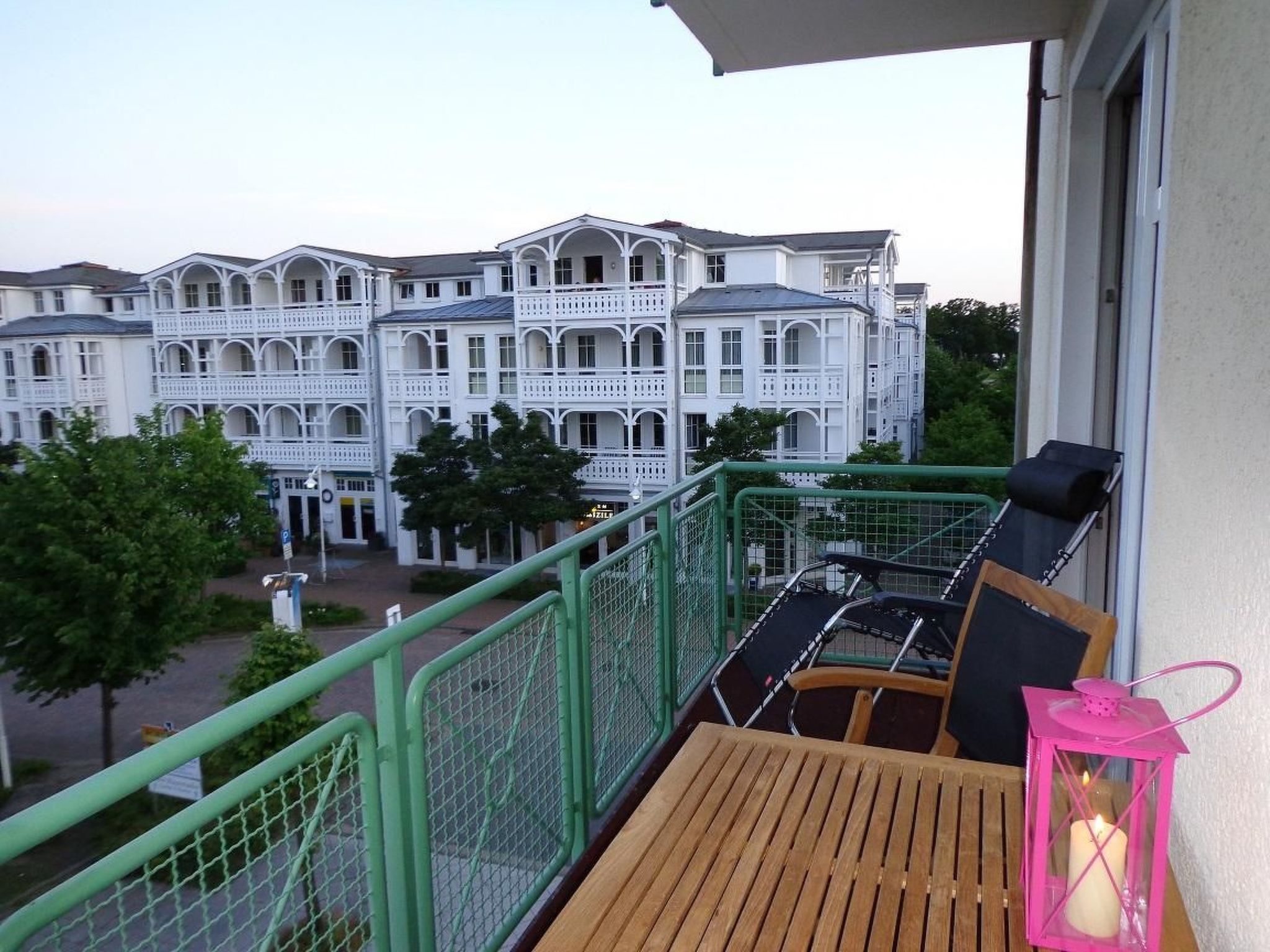 Mit Balkon in Strandnähe-Binnen