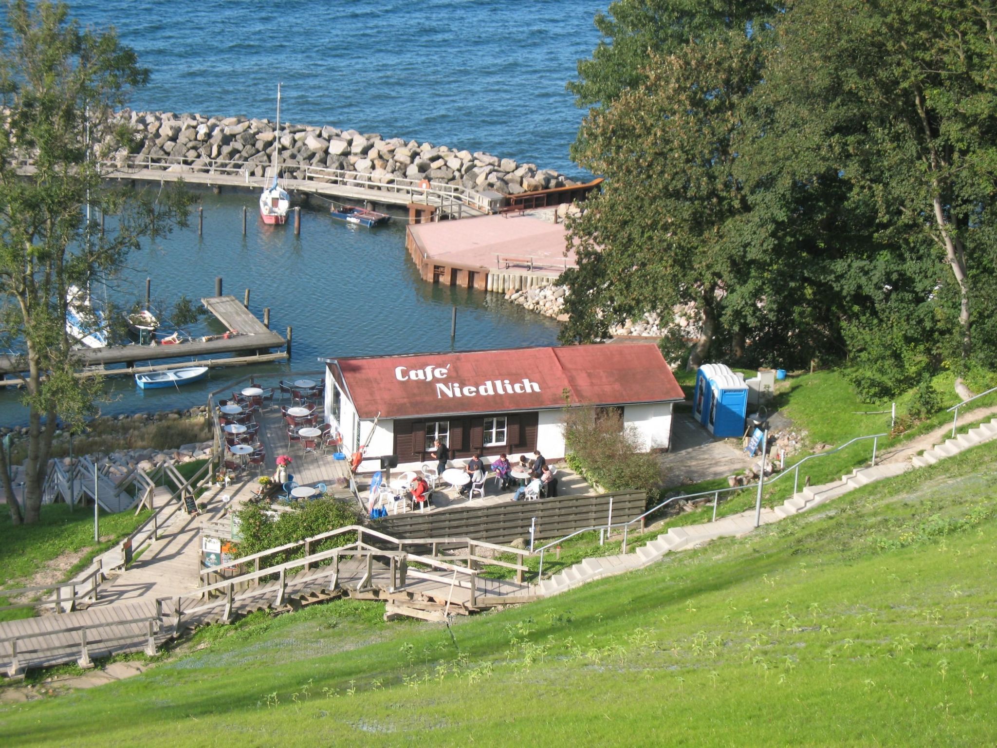 Mit Balkon in Strandnähe-Binnen
