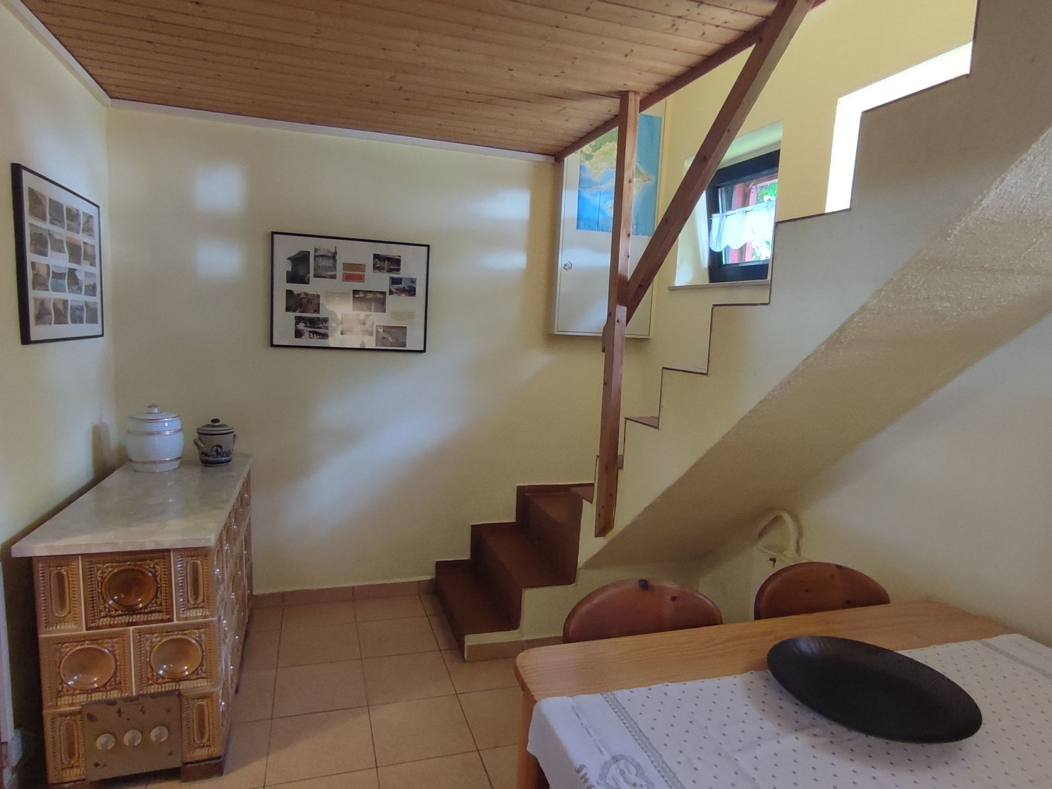 Melkhus-Image-tags.info