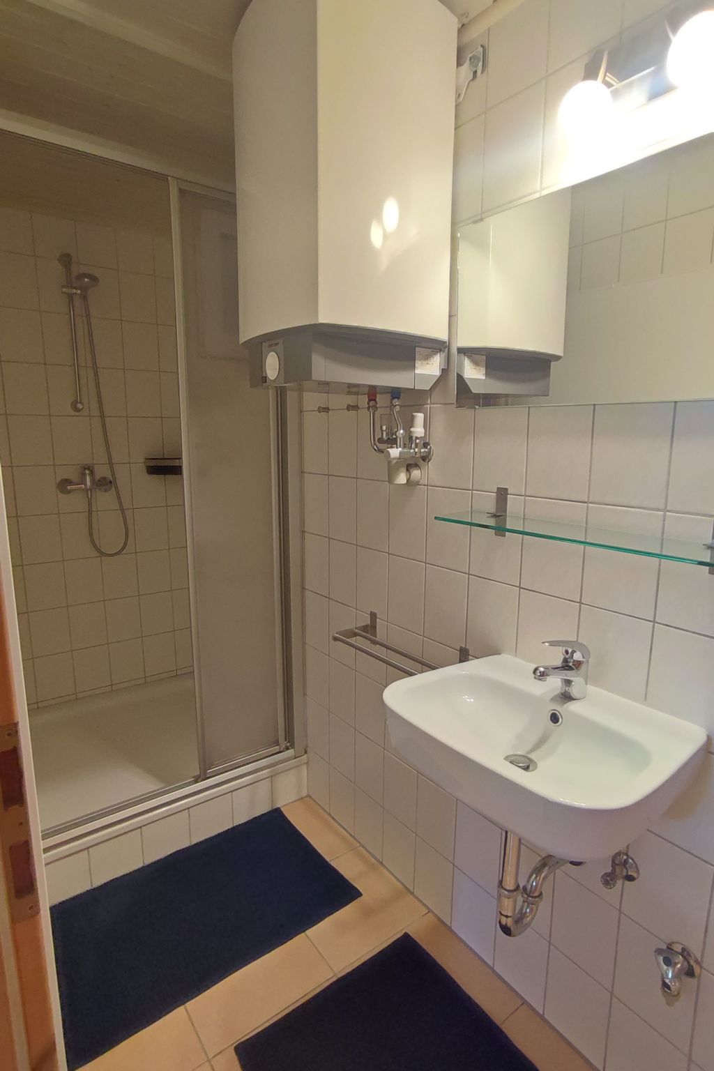 Melkhus-Image-tags.info