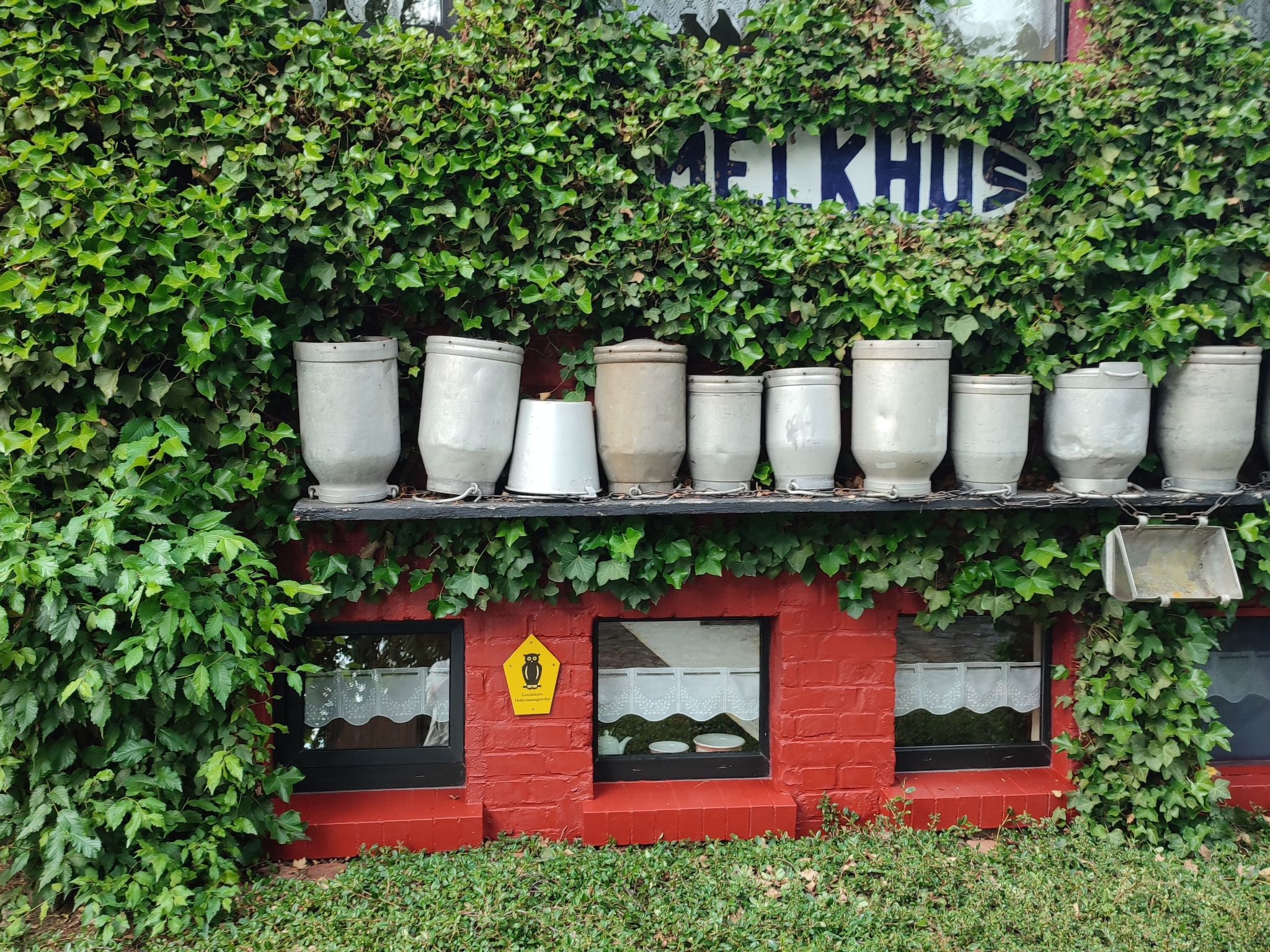 Melkhus-Image-tags.info