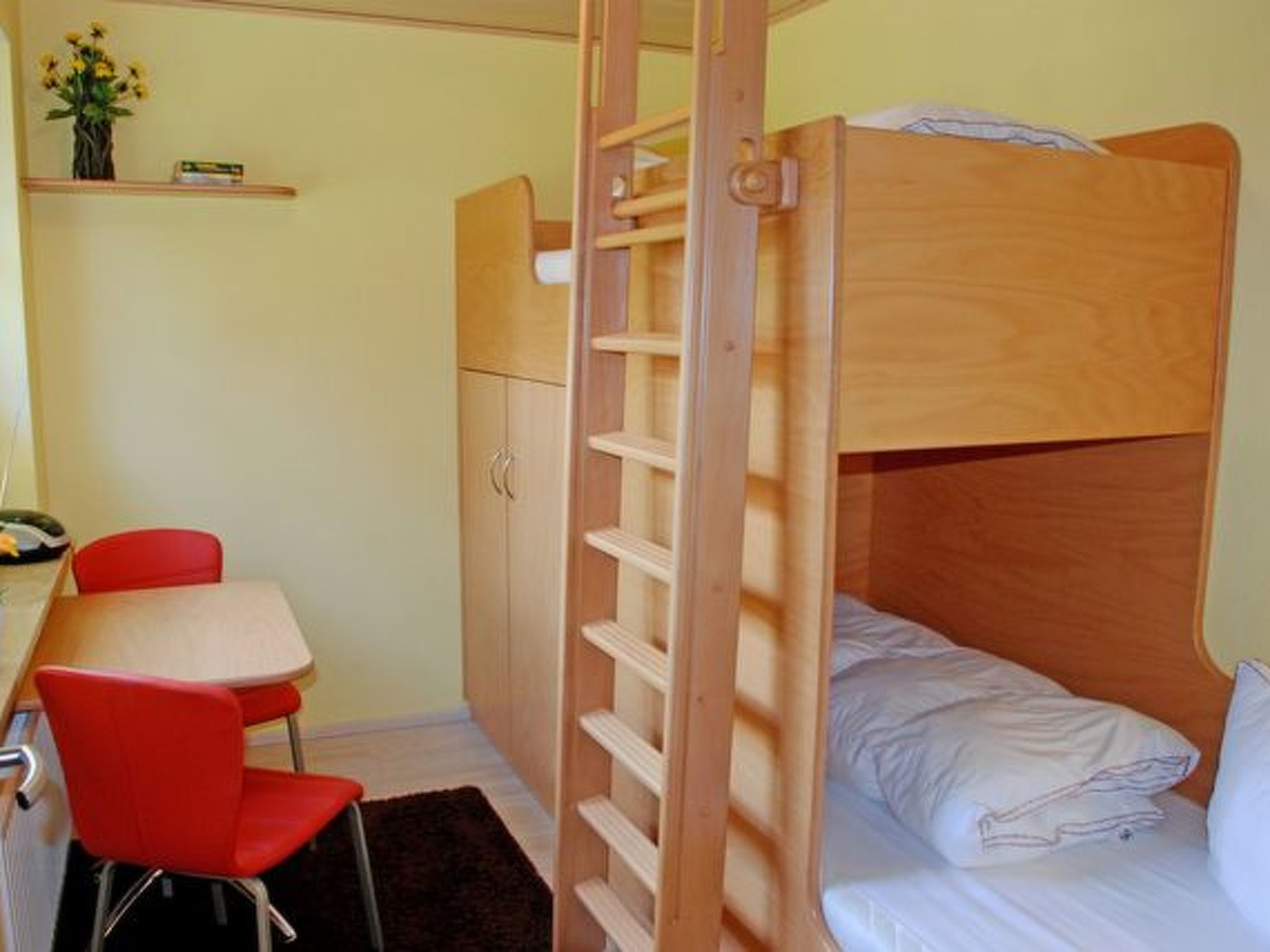 Ferienbungalow mit Terrasse und Seeblick in Sellin-Binnen