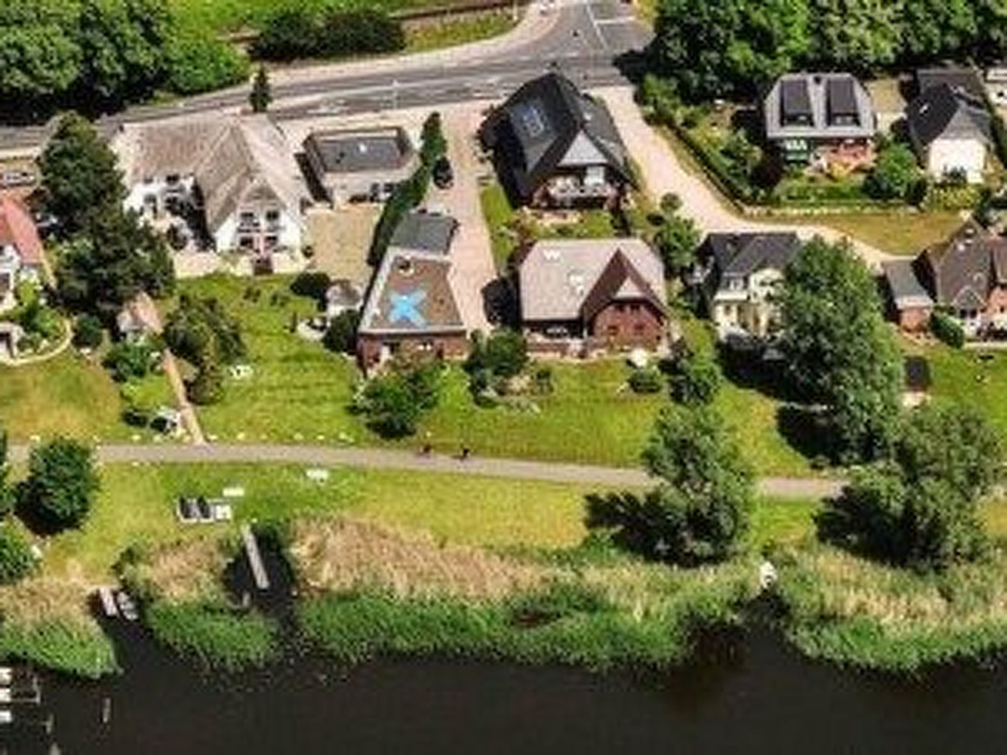 Ferienbungalow mit Terrasse und Seeblick in Sellin-Binnen