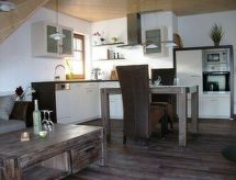 Romantisch appartement met balkon op 50 meter van het meer in Sellin - thumbnail 4