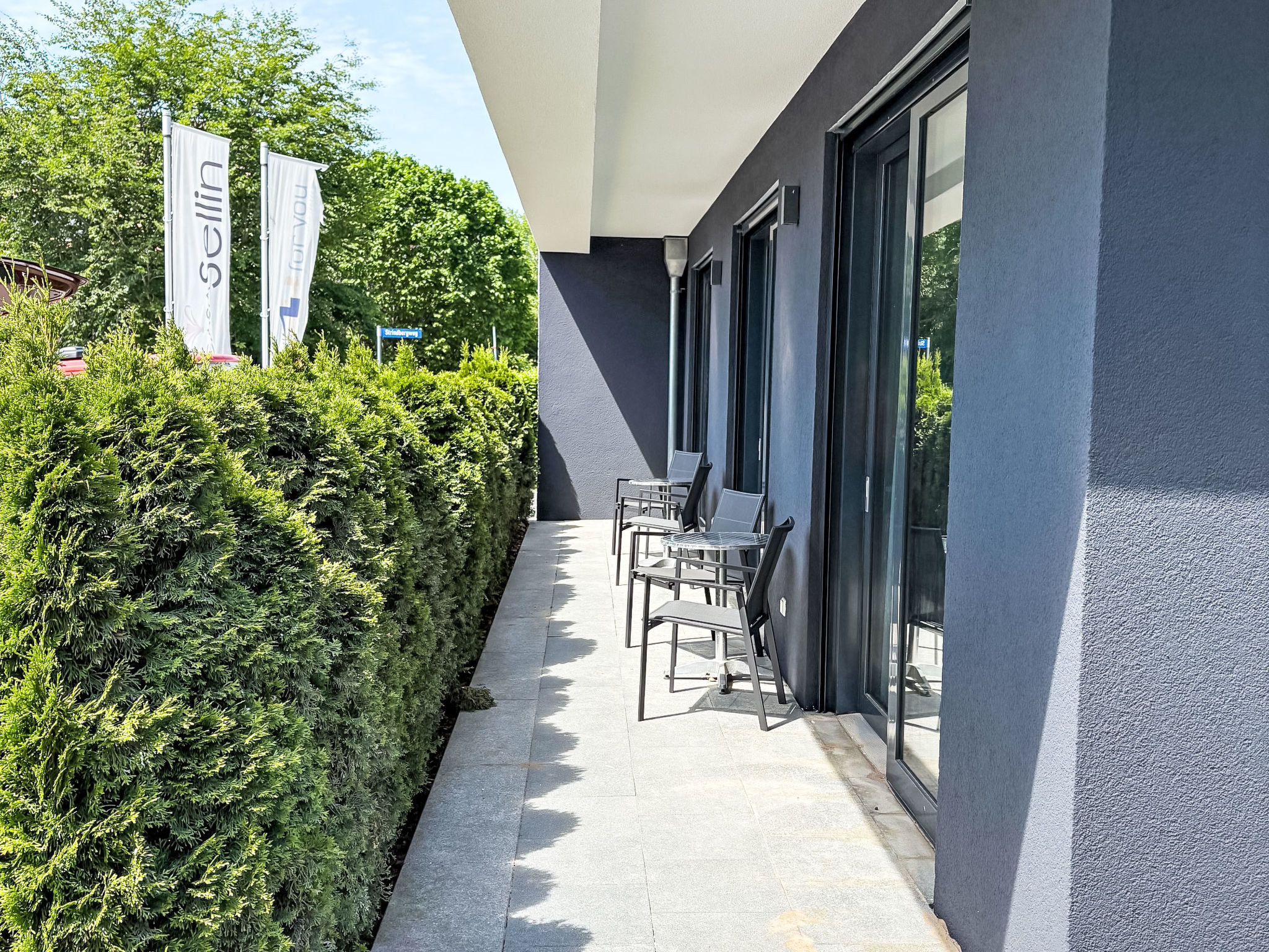 In Sellin mit Terrasse, Grill und Garten - Outside