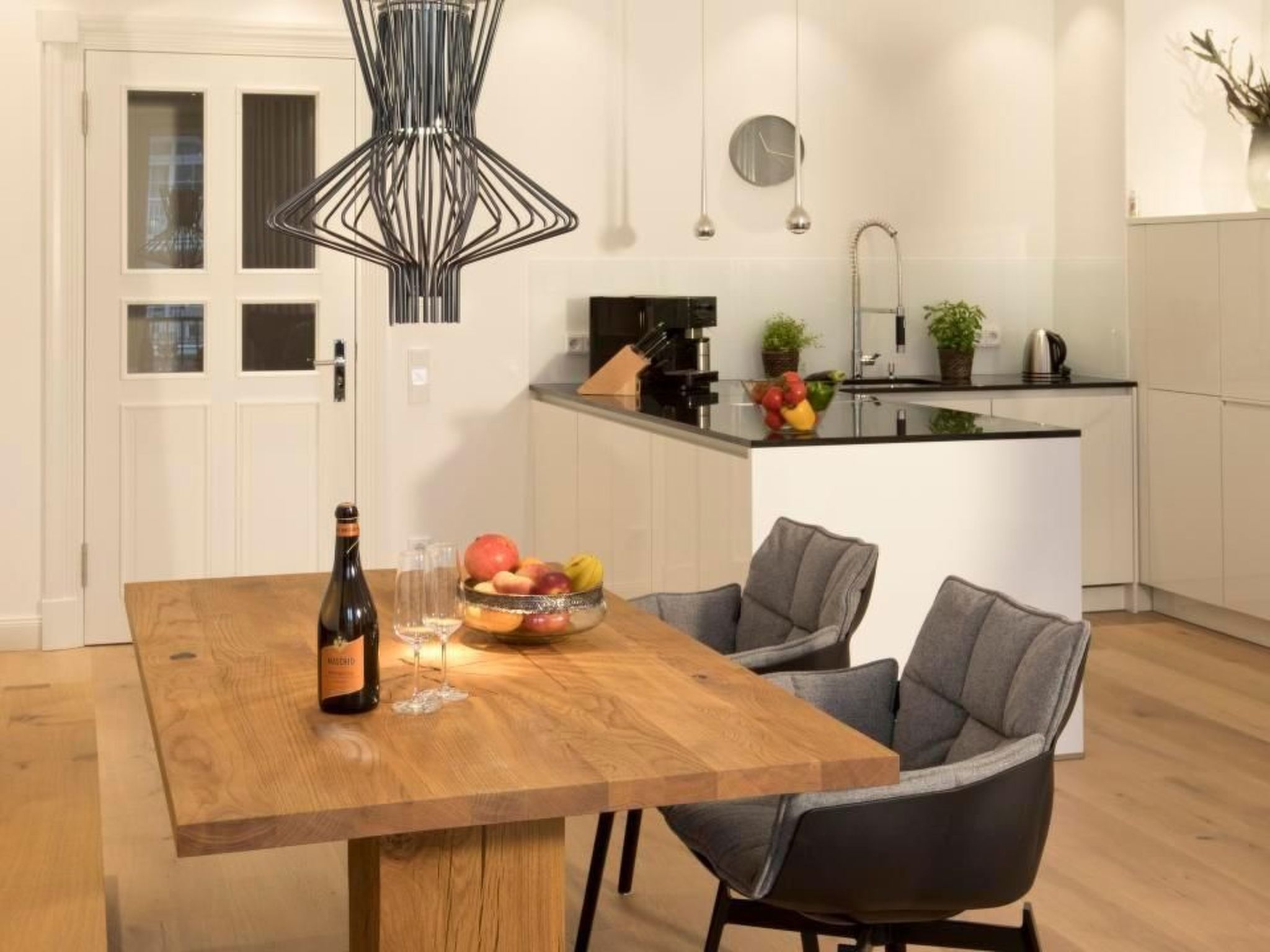 East Cloud-Image-tags.info