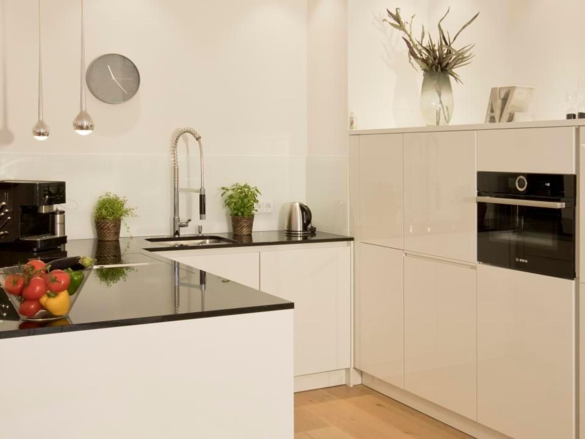 East Cloud-Image-tags.info