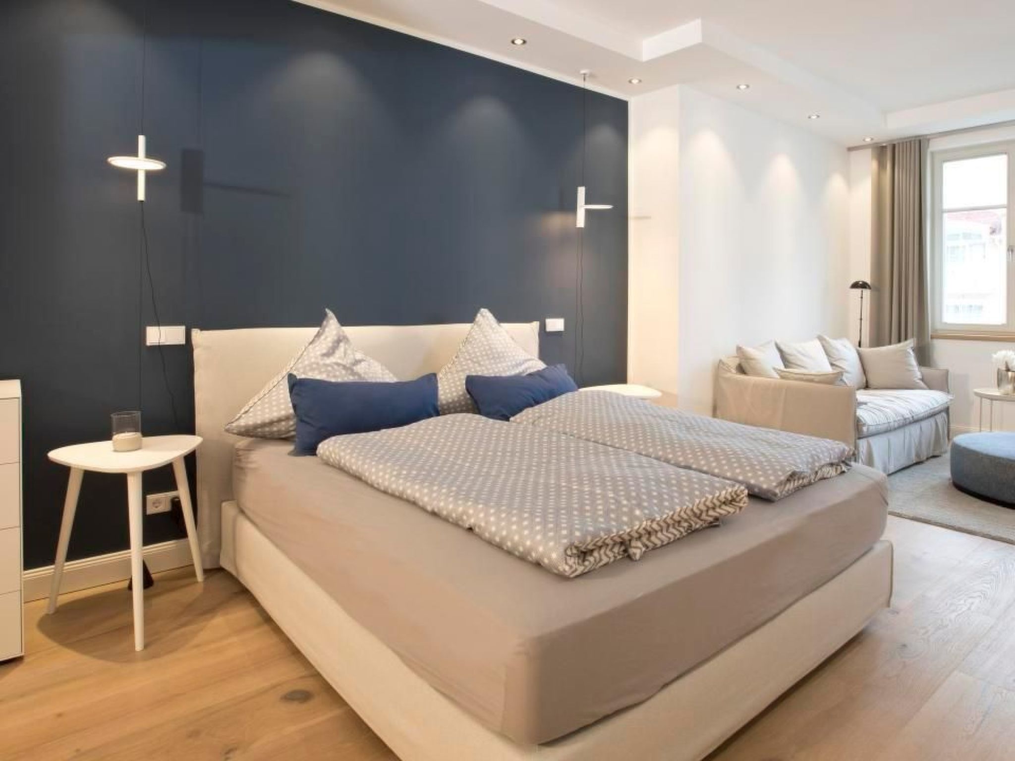 East Cloud-Image-tags.info