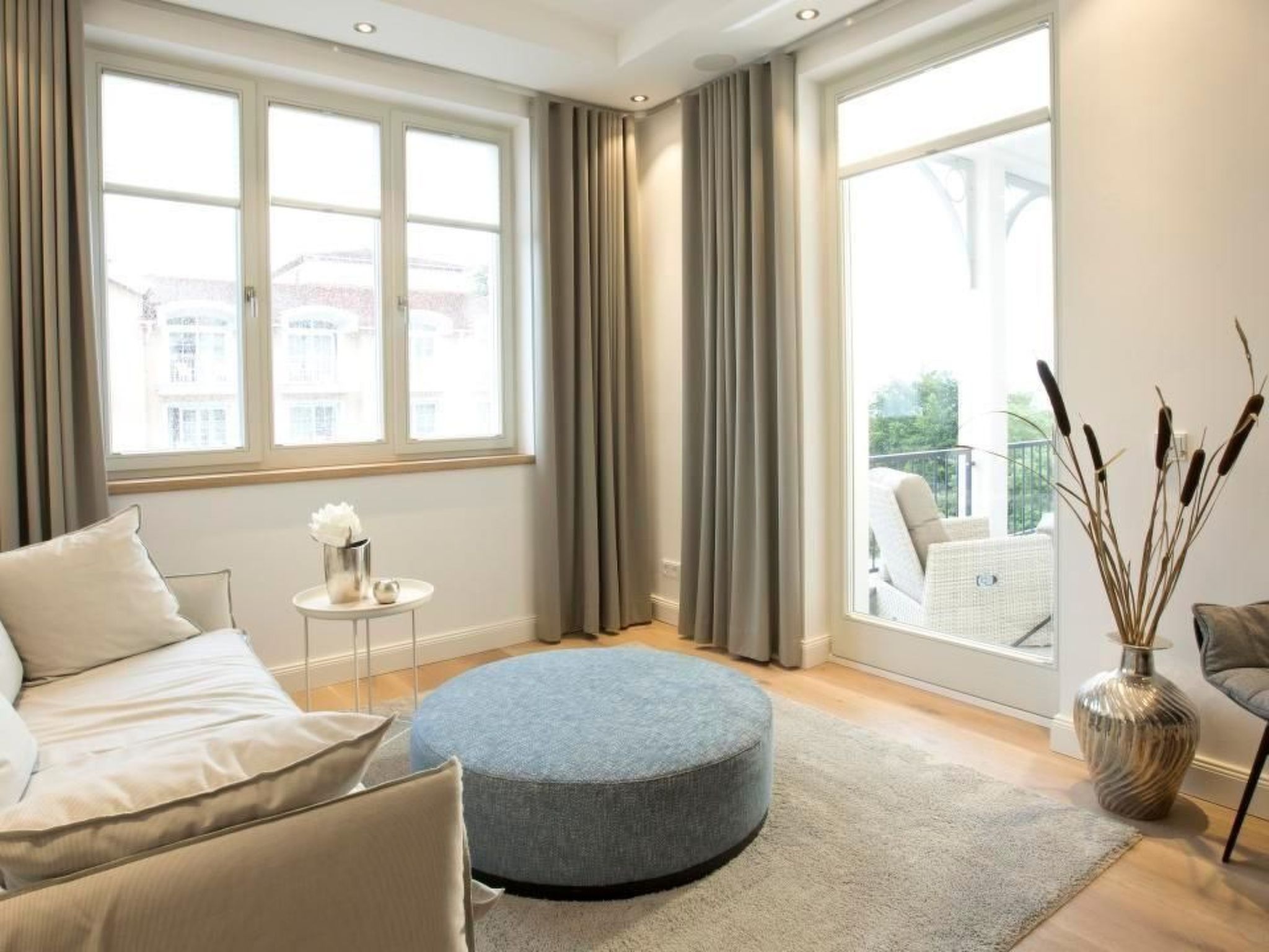 East Cloud-Image-tags.info