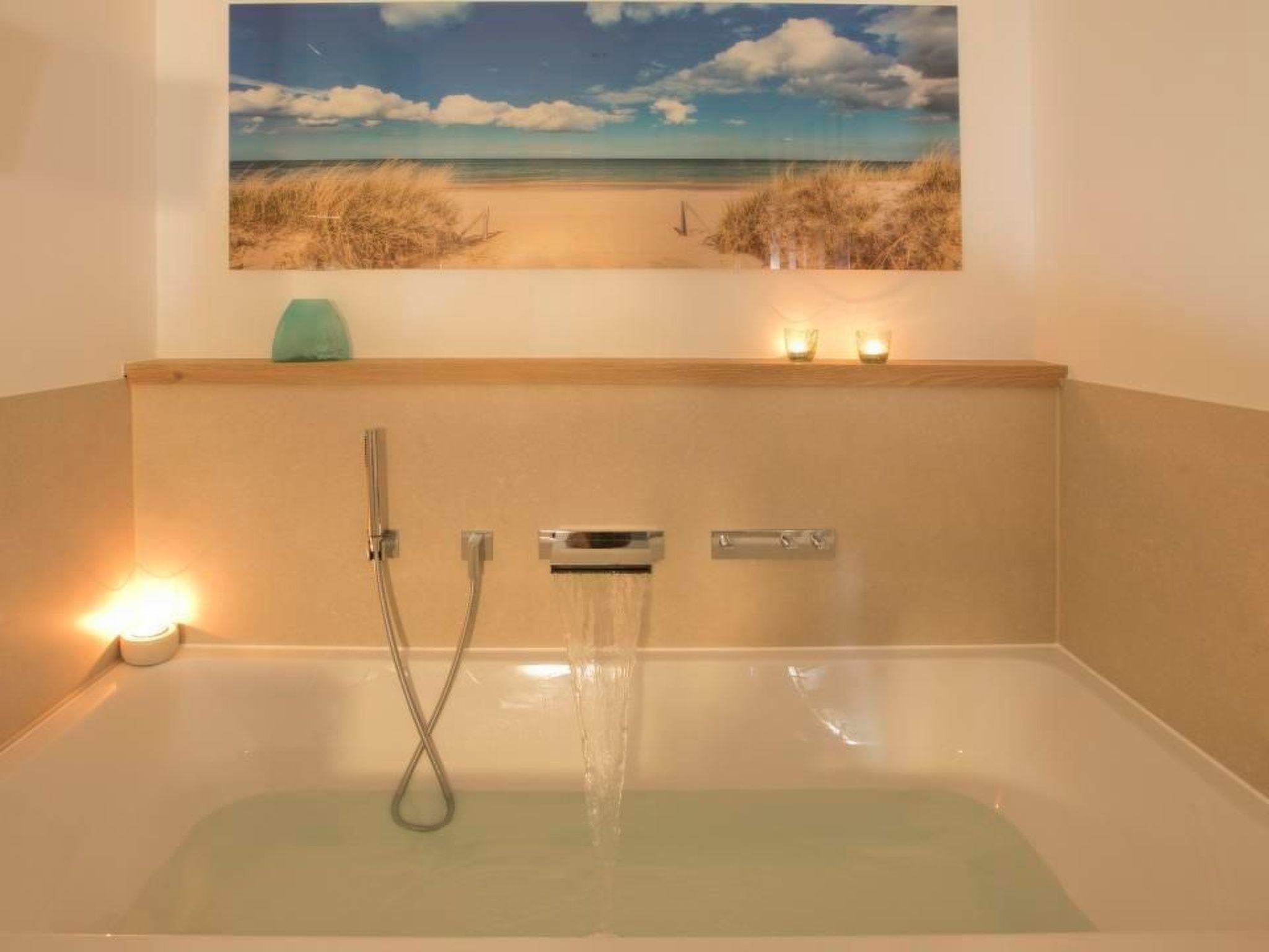 East Cloud-Image-tags.info