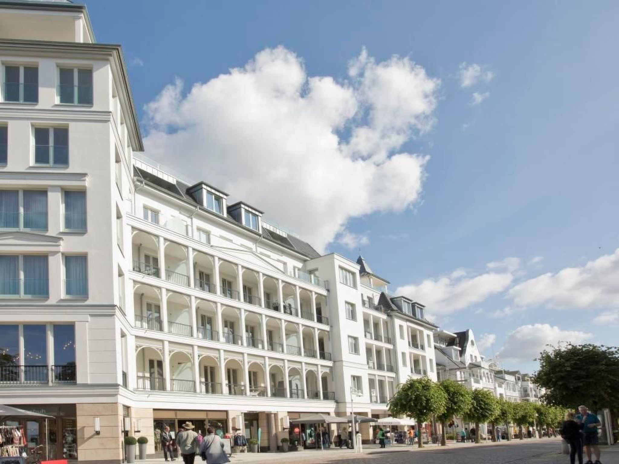 East Cloud-Image-tags.info