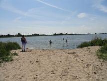 Licht vakantiehuis op 300 meter van zee en strand bij Waase op Rügen - thumbnail 4