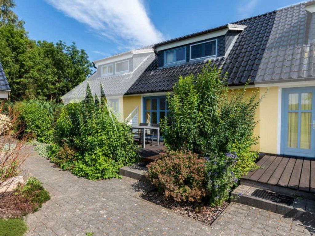 Feriehus in Neuenkirchen mit Terrasse Gingst (1)