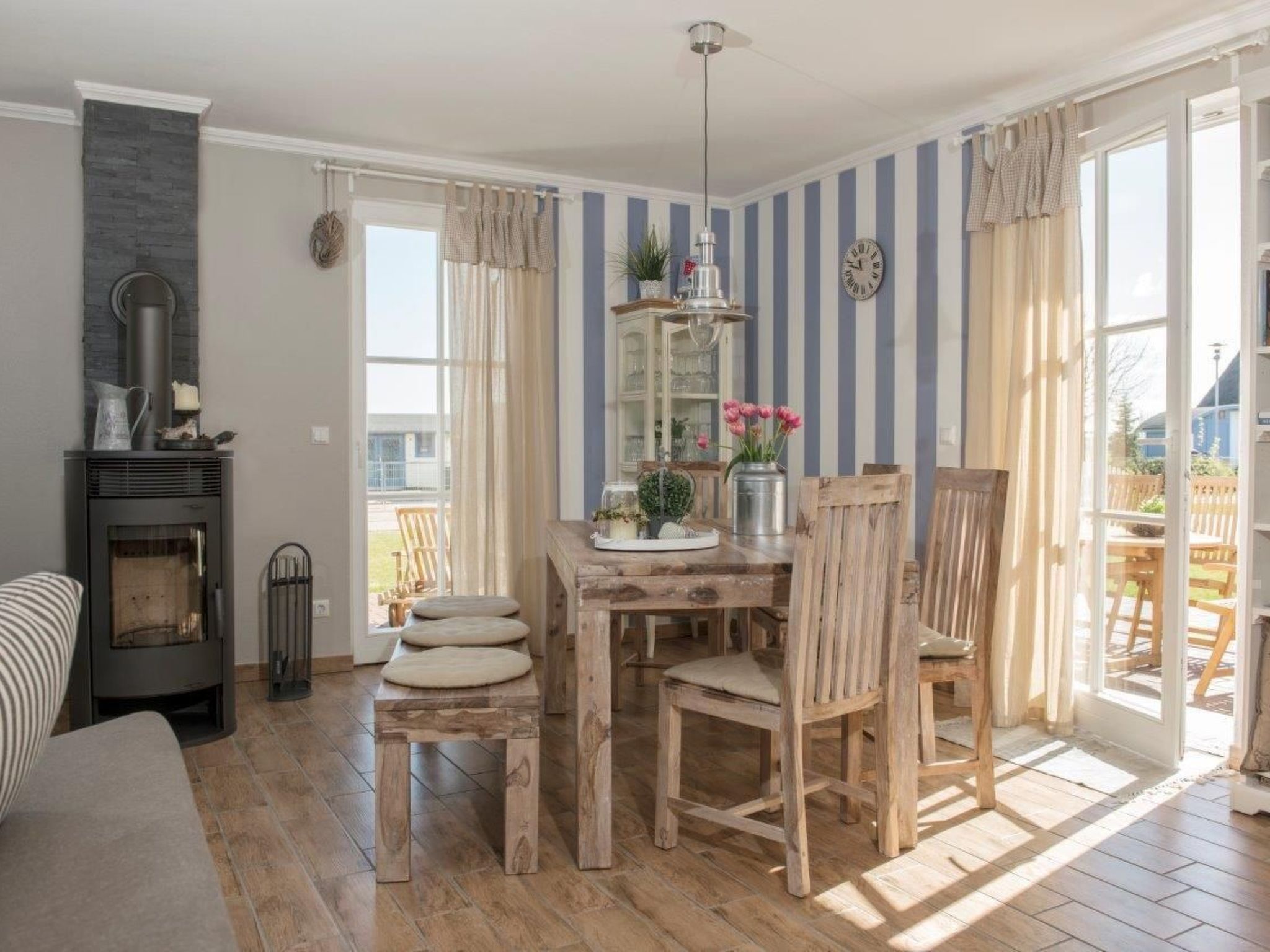 In Ummanz mit Sauna, Garten und Grill-Inside