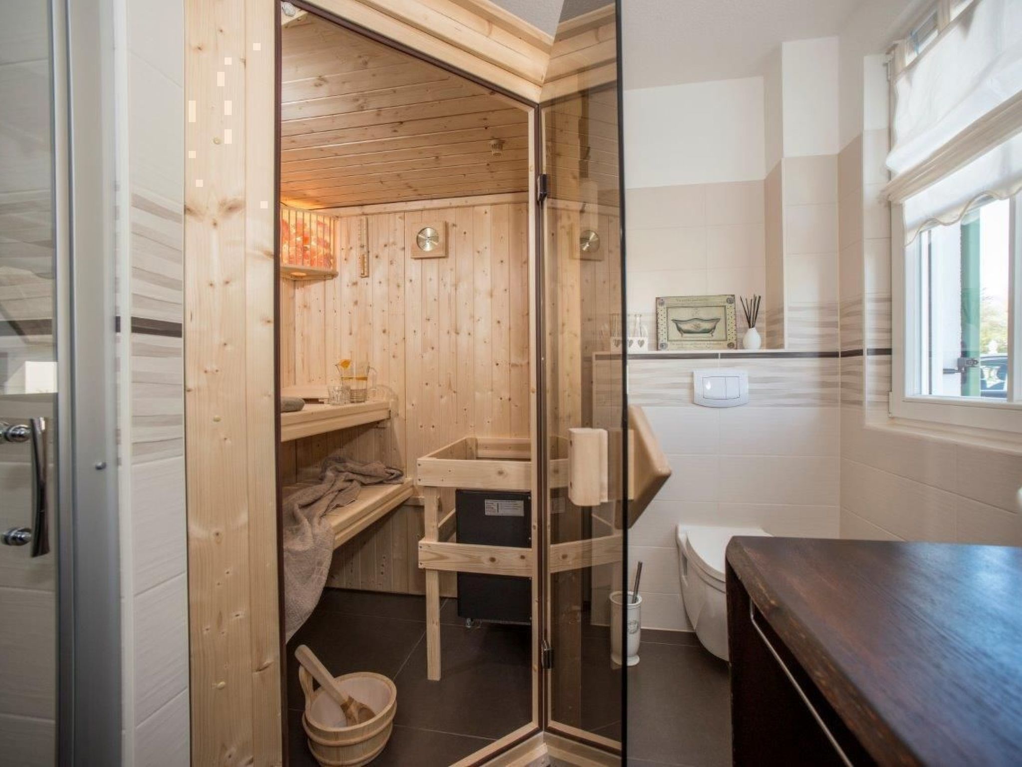 In Ummanz mit Sauna, Garten und Grill-Inside