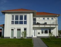 Villa Kiek ut: Vrijstaande wellnessvilla op 500m van de Oostzee op Rügen - thumbnail 1