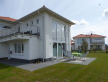 Villa Kiek ut: Vrijstaande wellnessvilla op 500m van de Oostzee op Rügen - thumbnail 3