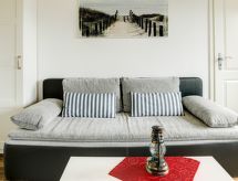 Sfeervol dakterras-appartement voor 6 personen, 100m van zee in Gingst - thumbnail 4