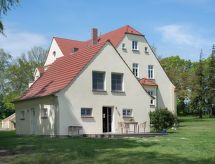 Historisch vakantiehuis Remise op 20 meter van de Oostzee op Rügen - thumbnail 1