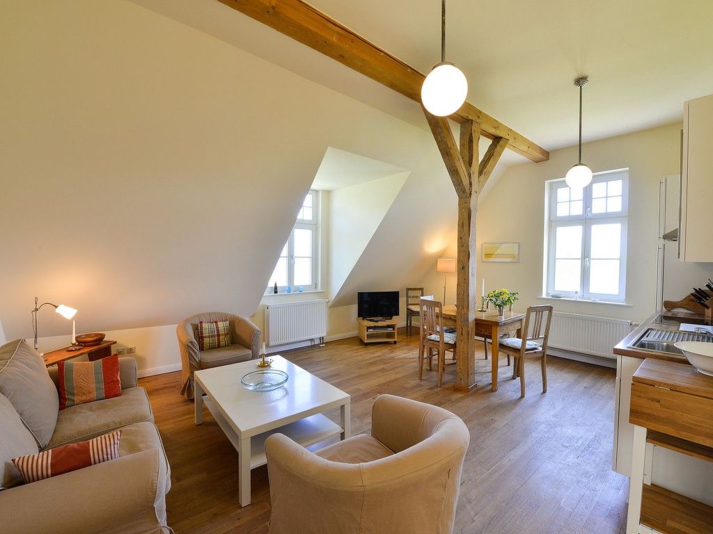 Lejlighed Wohnung im zweiten Obergeschoss des Gutshauses Gingst (5)