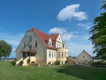 Wohnung im ersten Obergeschoss des Gutshauses