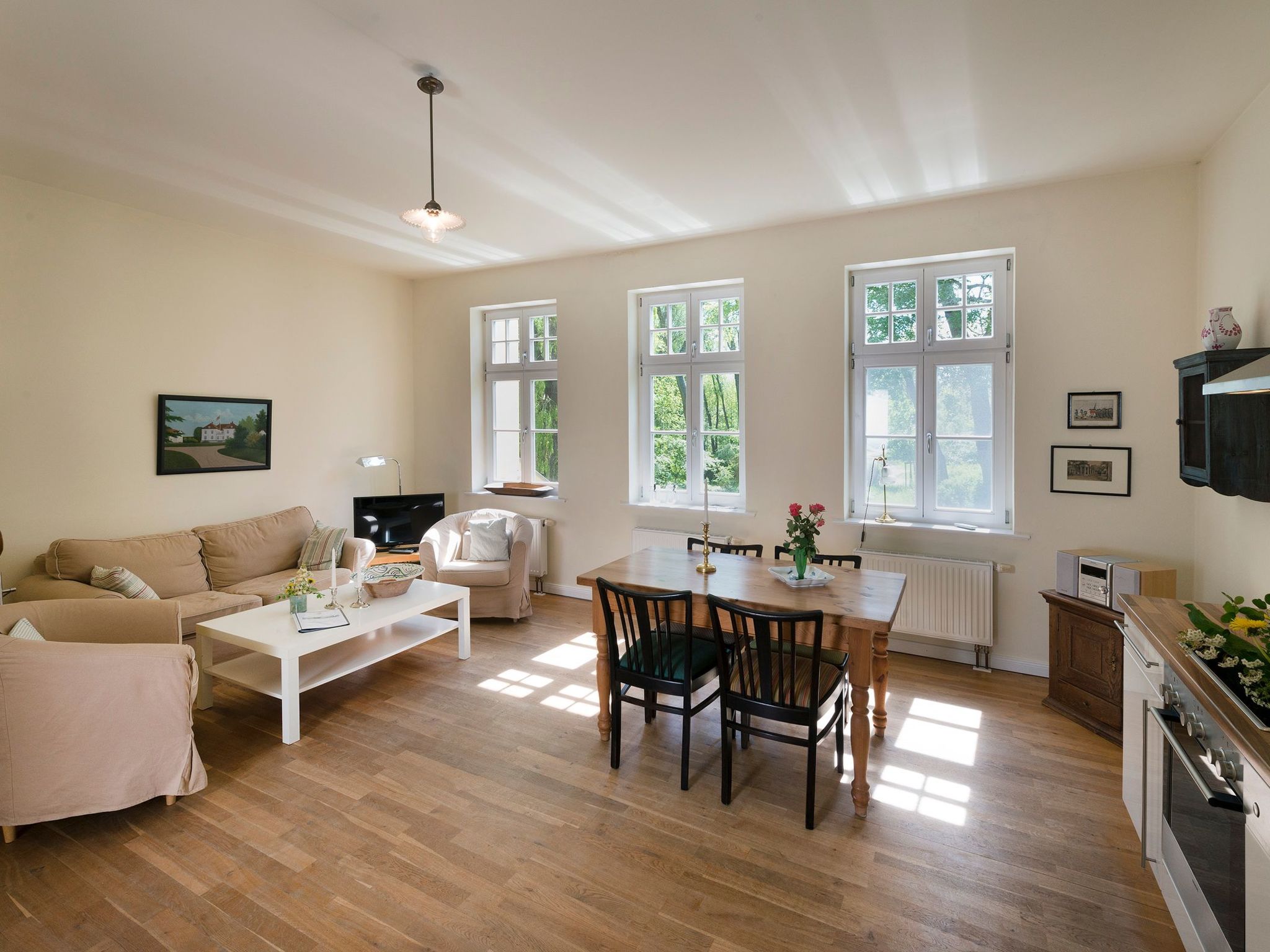 Wohnung im Erdgeschoss des Gutshauses-Dedans