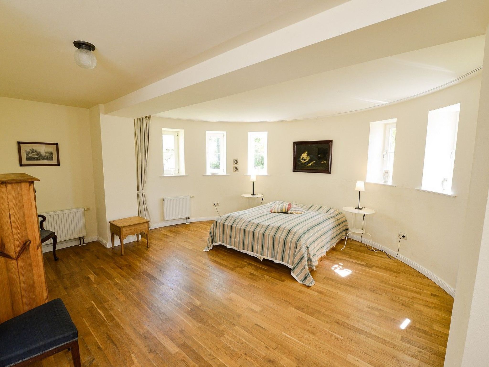 Wohnung im Erdgeschoss des Gutshauses-Dedans