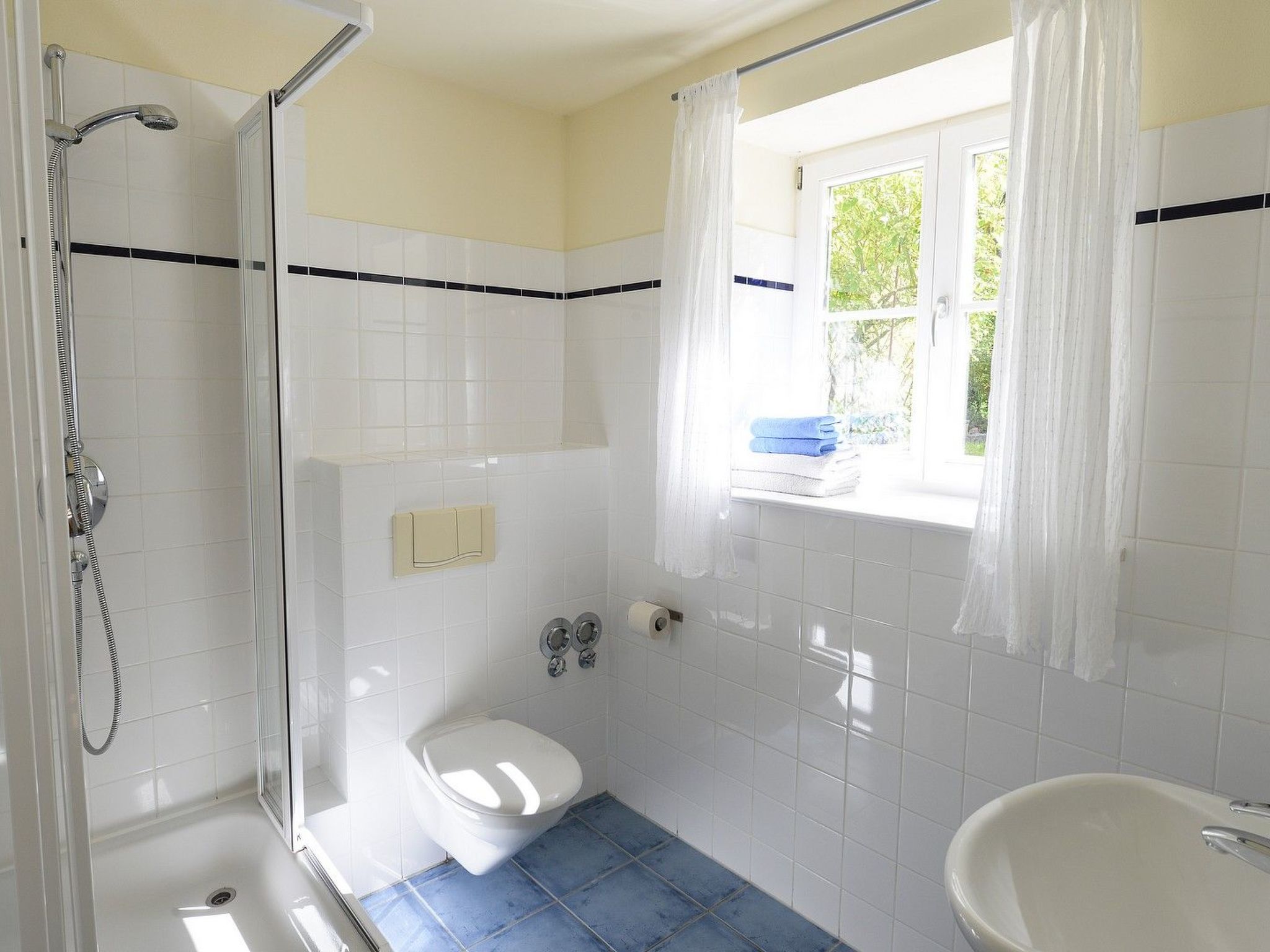 Wohnung im Erdgeschoss des Gutshauses-Dedans