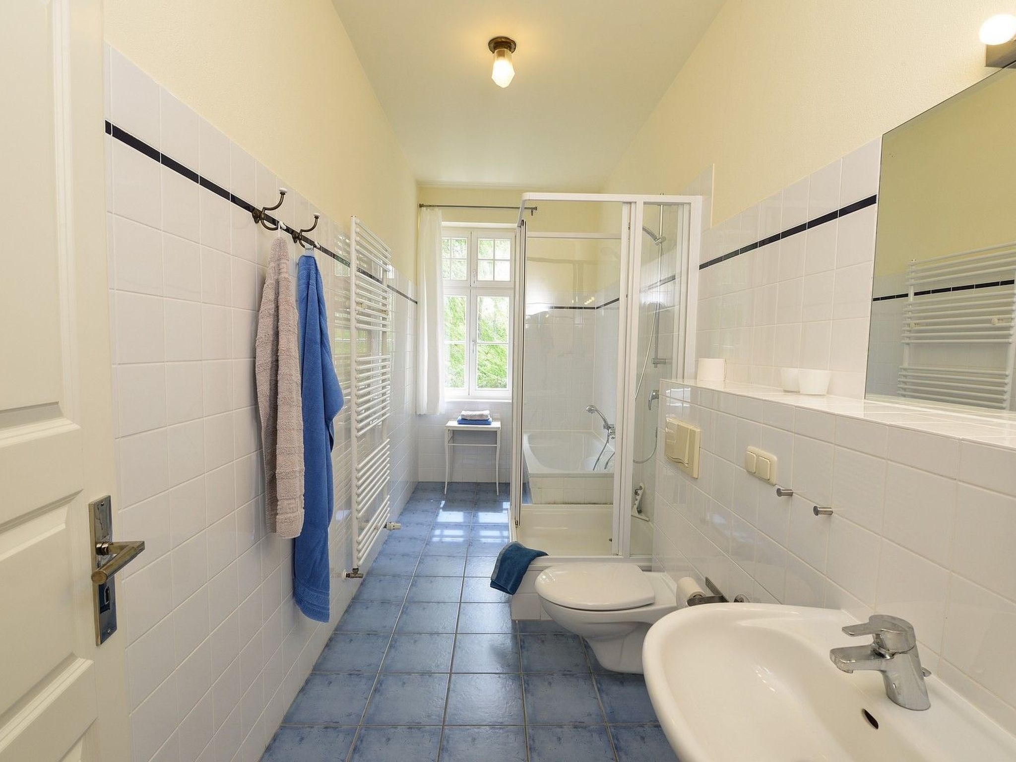 Wohnung in der ersten Etage des Herrenhauses-Inside