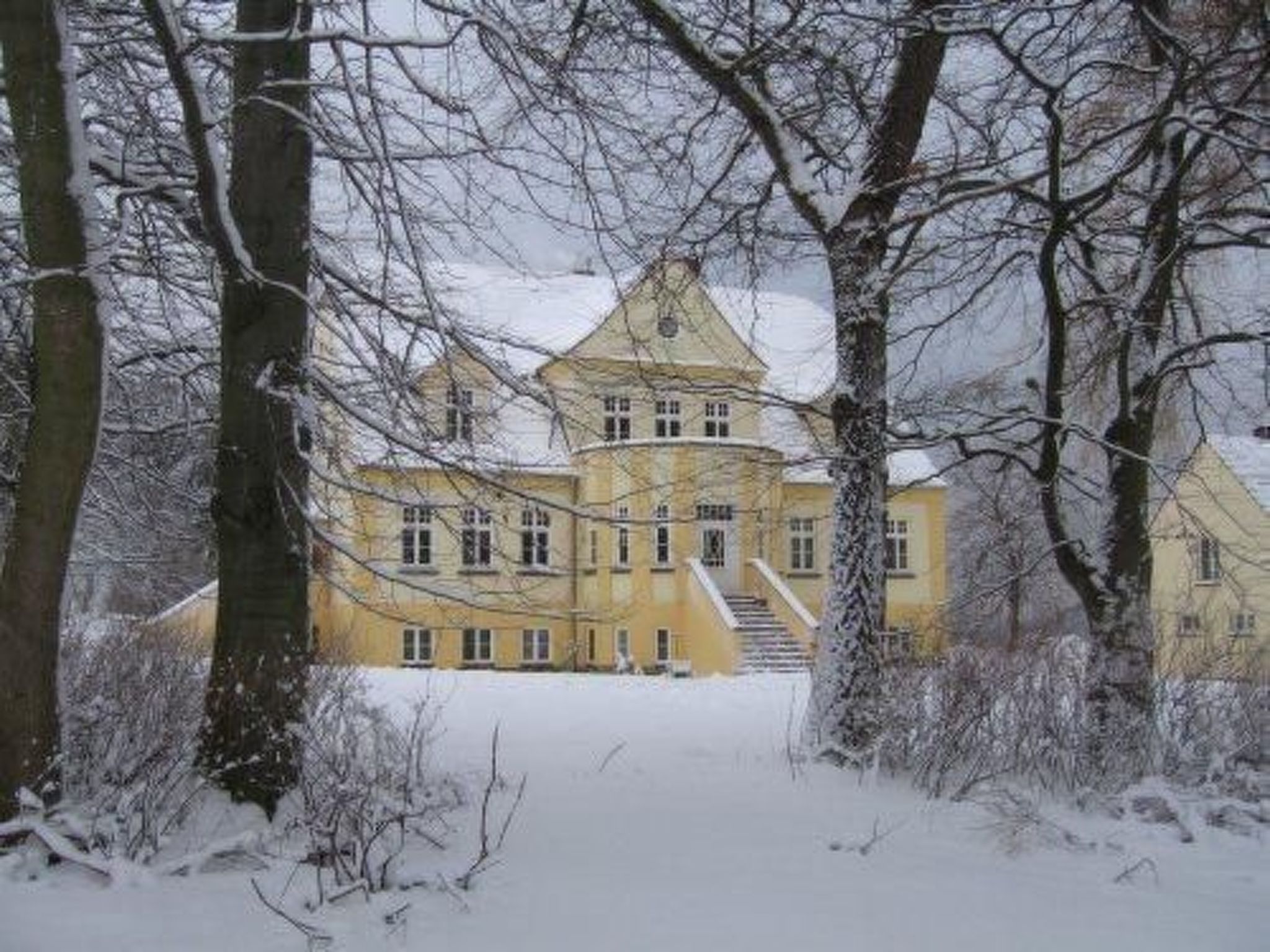 Wohnung in der ersten Etage des Herrenhauses-Inside