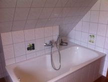 Gans in Ummanz-Lüßvitz: Vrijstaand vakantiehuis aan zee op Rügen - thumbnail 5