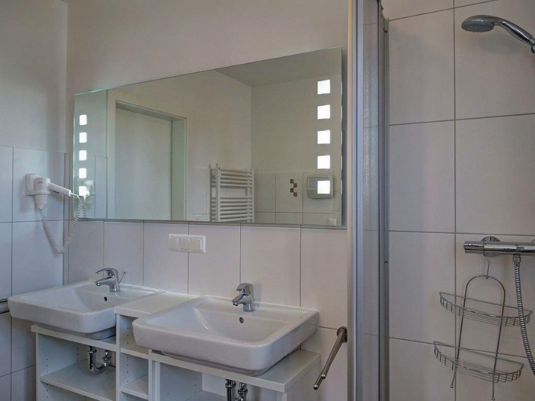 Reethaus Leda in Glowe-Image-tags.info