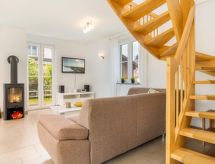 Vrijstaand vakantiehuis Fischerhus met sauna en tuin op 770m van zee in Glowe - thumbnail 5