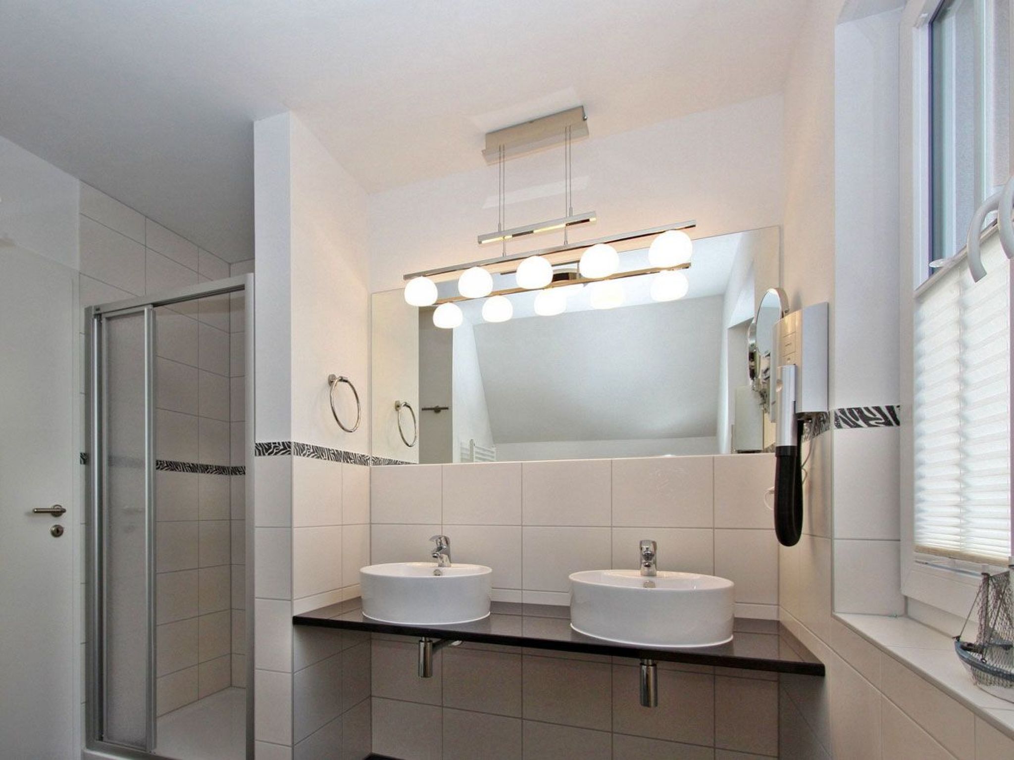 Kapitänshaus in Glowe-Image-tags.info