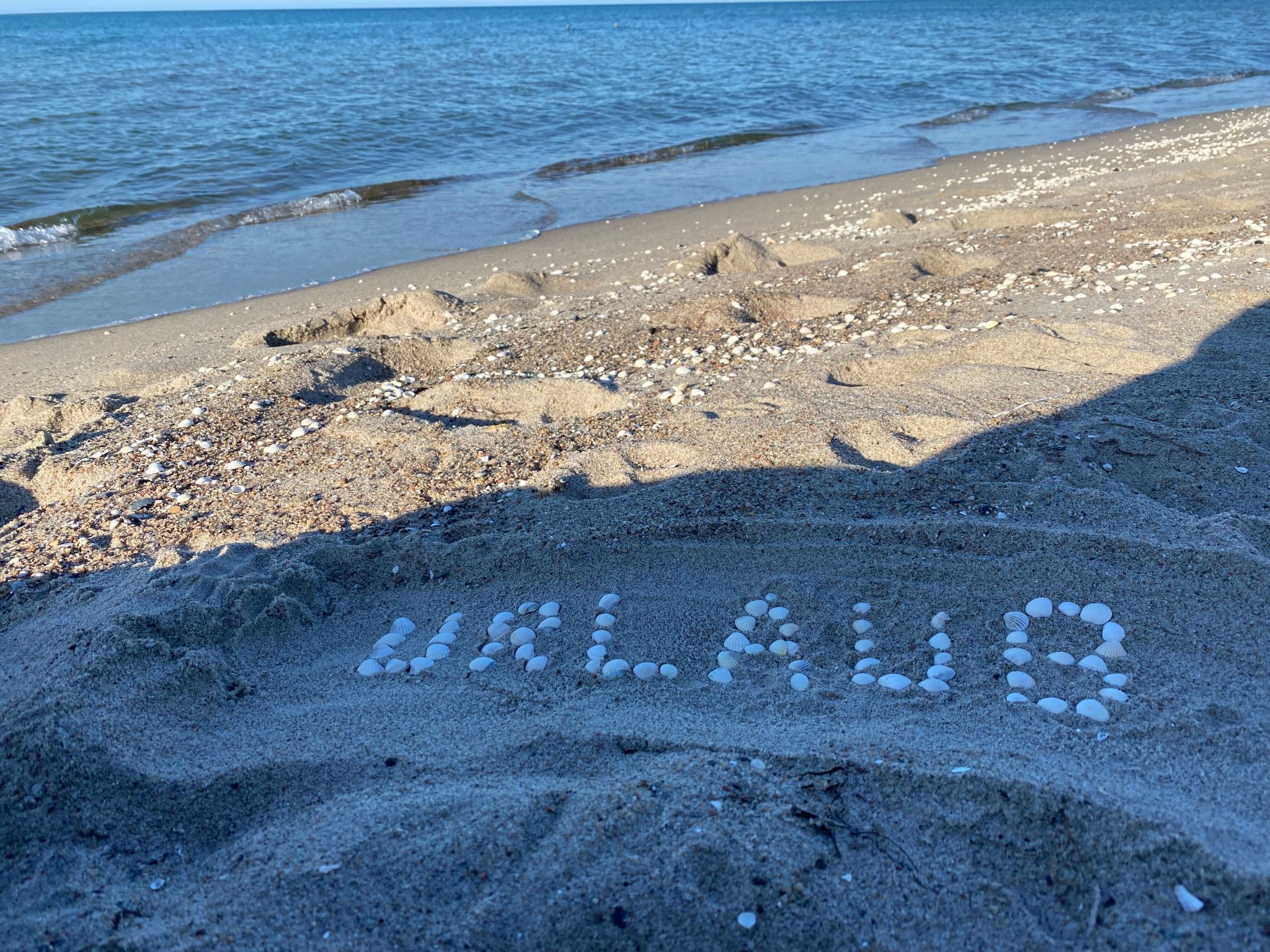 Discover this charming holiday flat in Neddesitz near the enchanting Baltic Sea coast, which offers cosy space for up to 3 people. Situated on the ground floor of a historic building, it is the perfec..