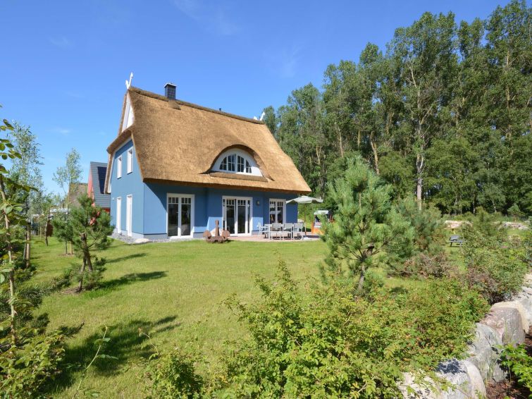 Komfort Ferienhaus mit Sauna und Kamin, auf großem Waldgrundstück, in absoluter