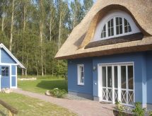Komfort Ferienhaus mit Sauna und Kamin, auf großem Waldgrundstück, in absoluter