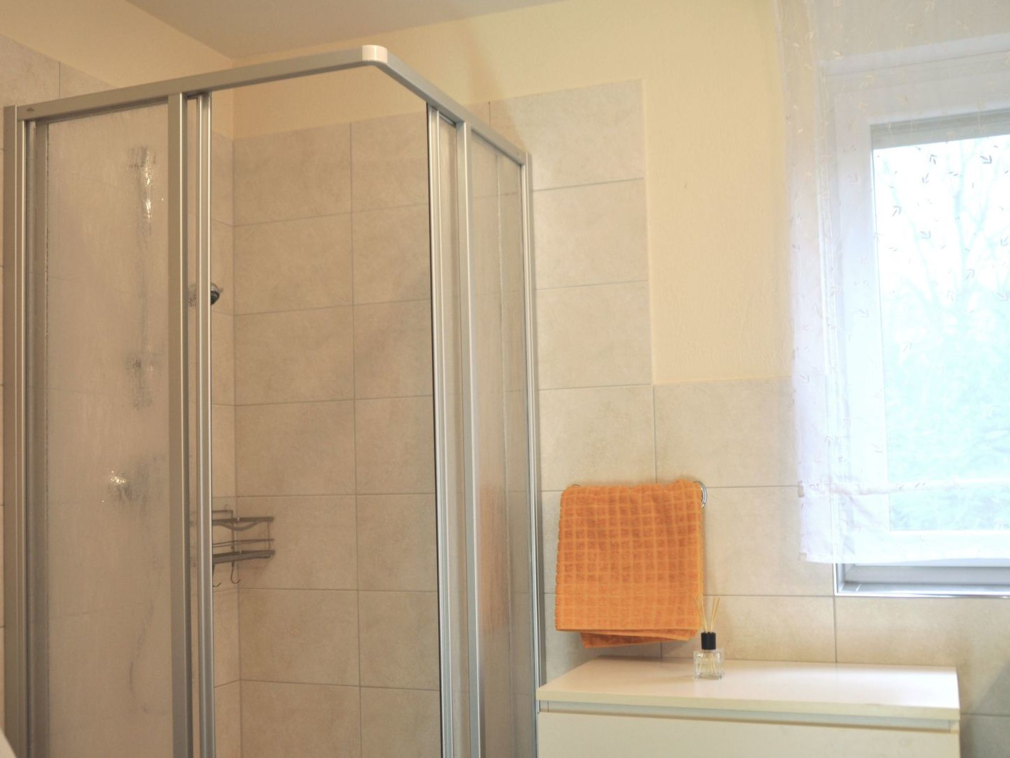 Lena-Image-tags.info