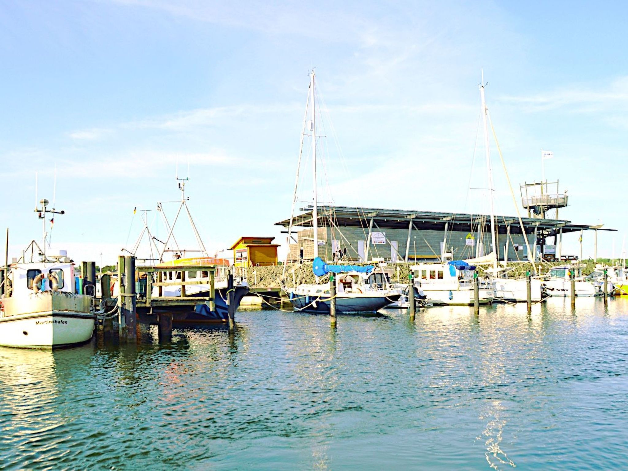 Lena-Image-tags.info