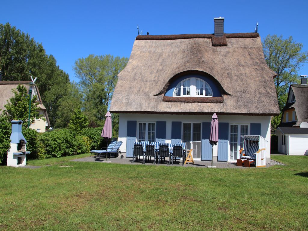Feriehus mit Garten, Sauna, Kamin und Whirlpool Glowe (3)