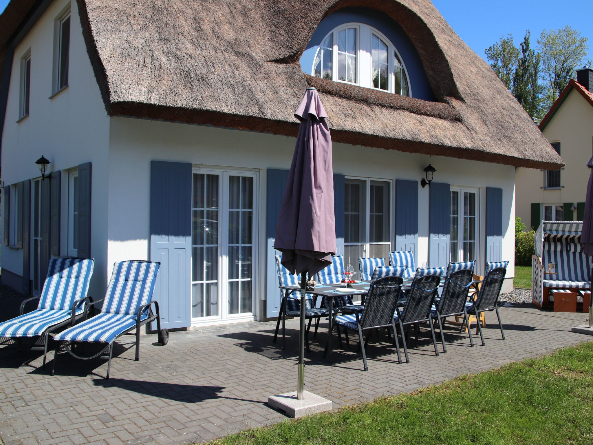 Mit Garten, Sauna, Kamin und Whirlpool-Binnen