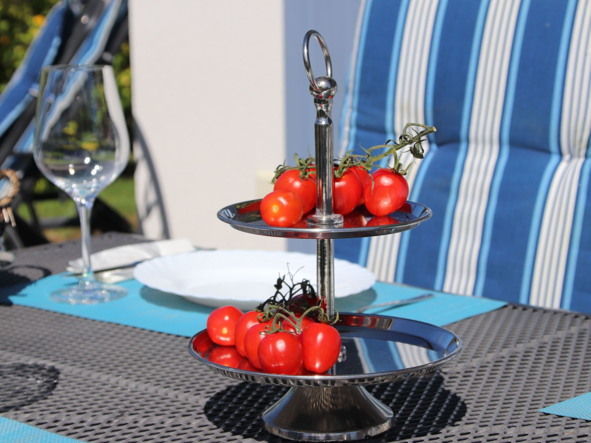 Mit Garten, Sauna, Kamin und Whirlpool-Binnen