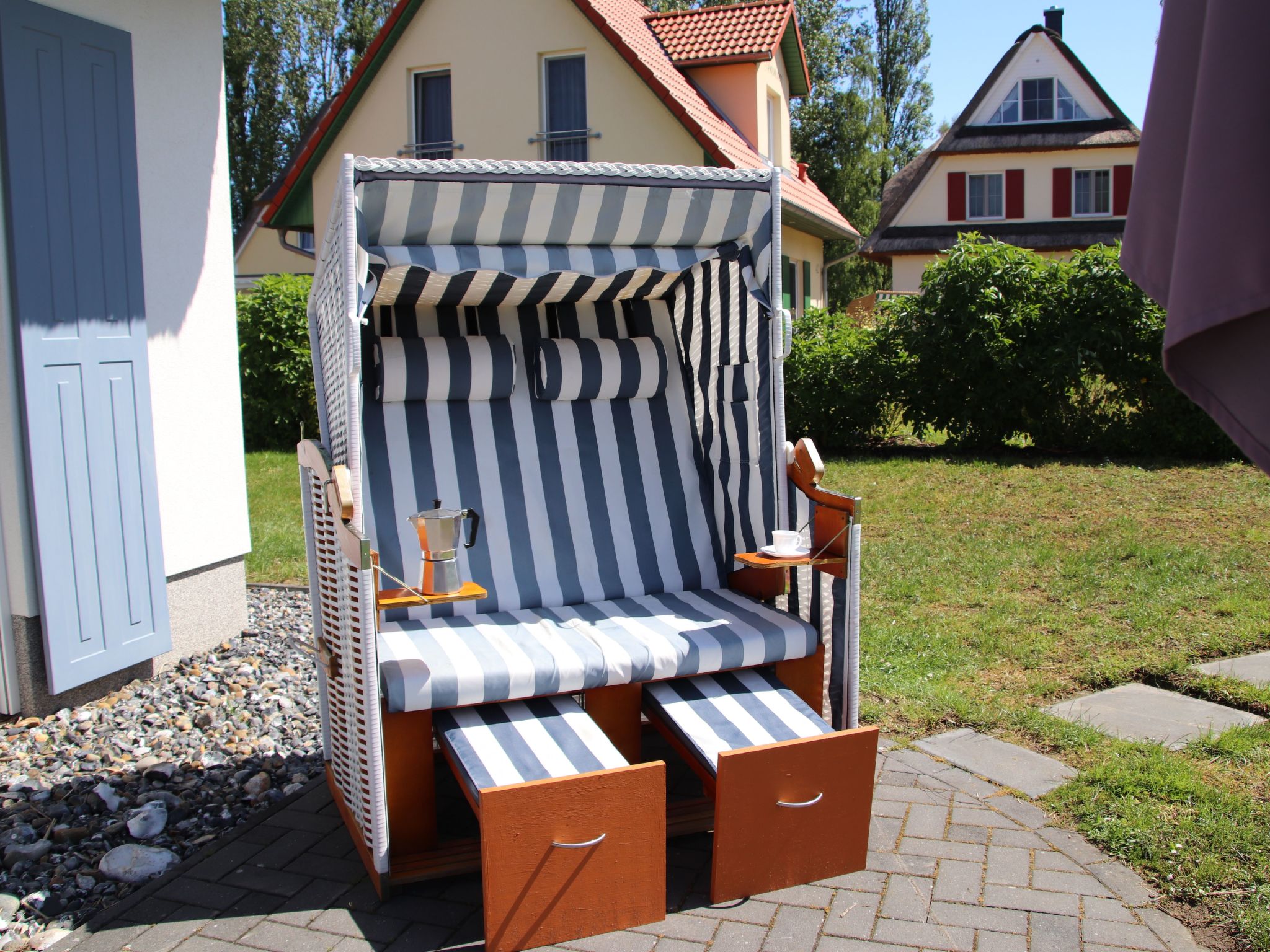 Mit Garten, Sauna, Kamin und Whirlpool-Binnen